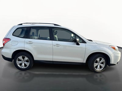 2015 Subaru Forester 2.5i