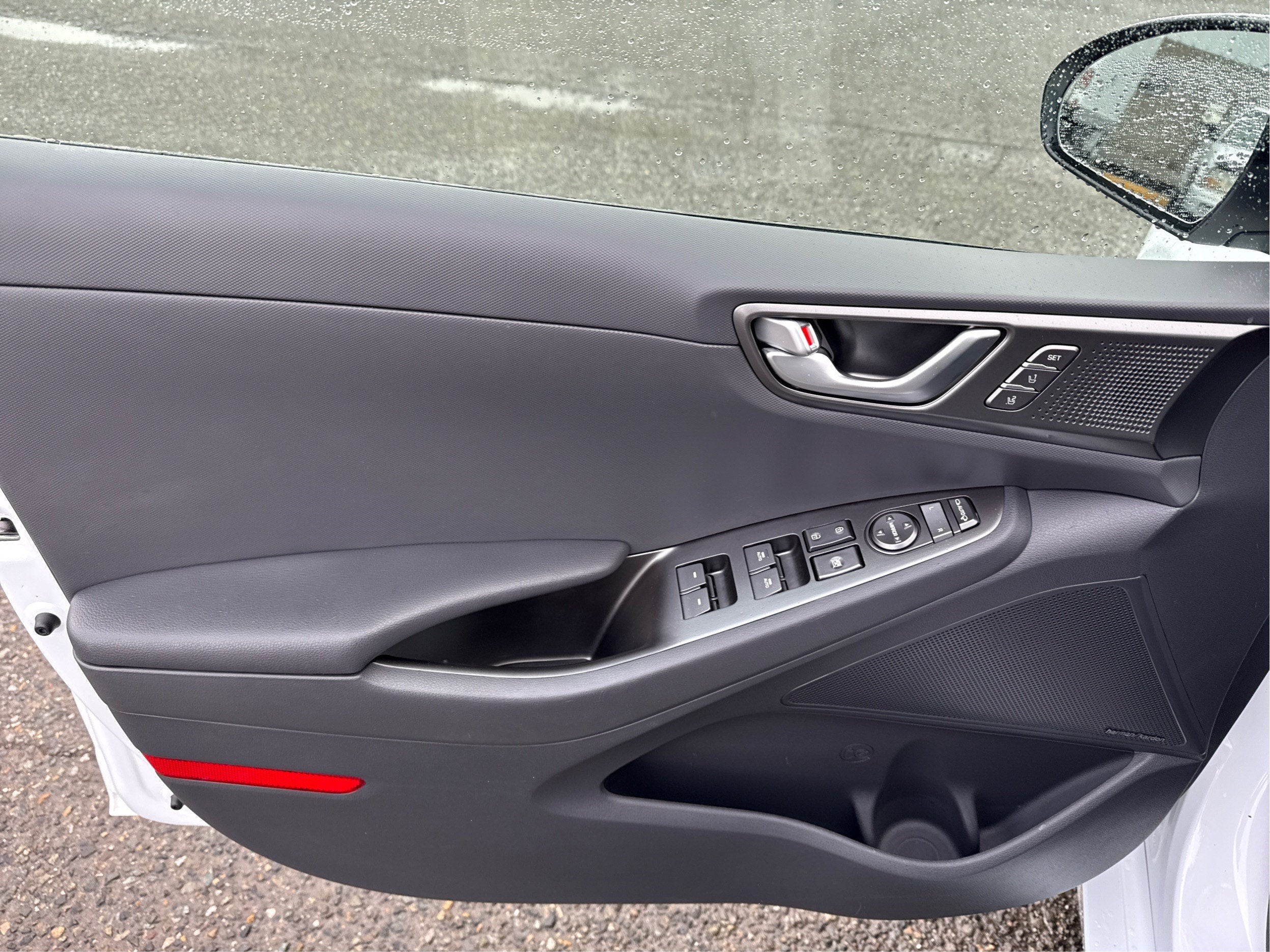 2021 Hyundai Ioniq Hybrid Limited