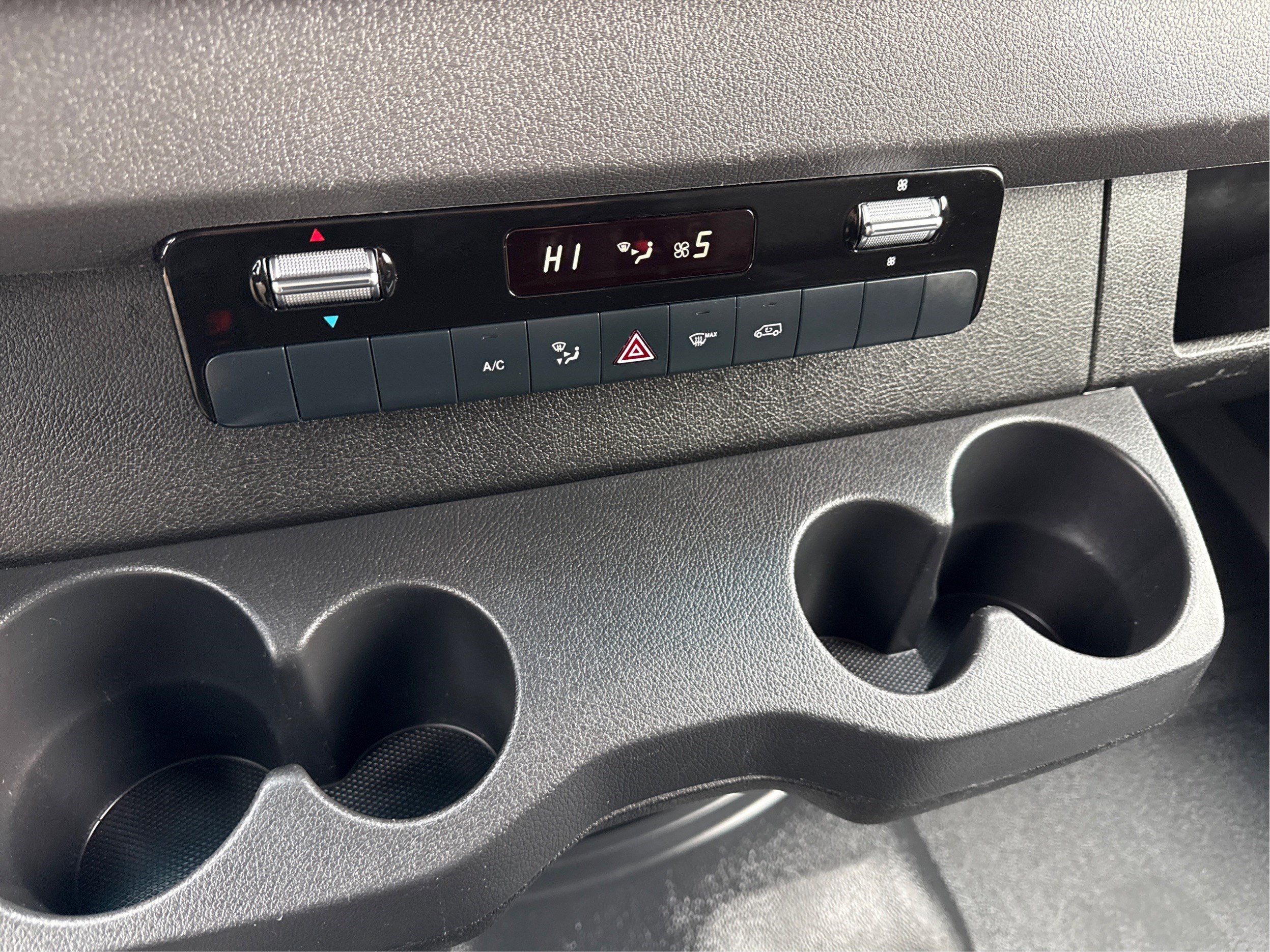 2025 Mercedes-Benz Sprinter Cargo Van Base