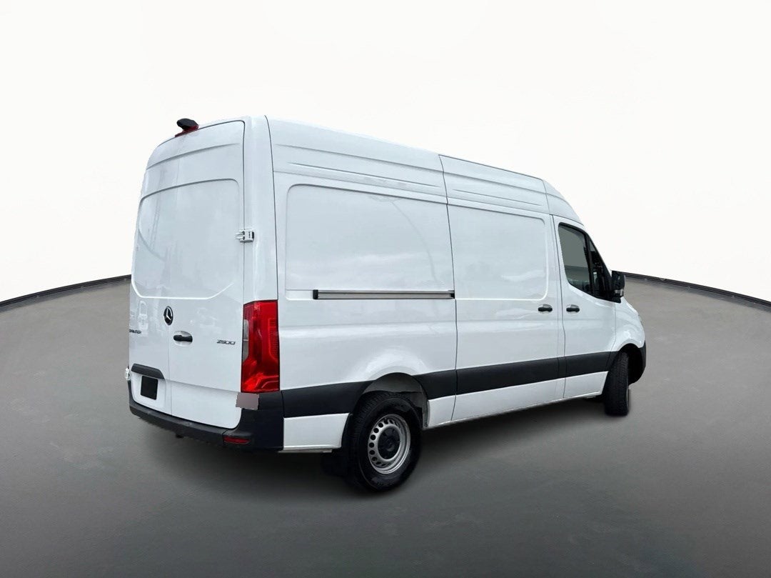 2025 Mercedes-Benz Sprinter Cargo Van Base