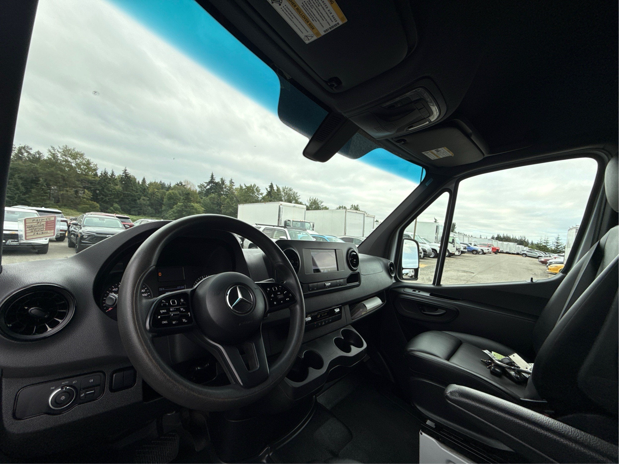 2019 Mercedes-Benz Sprinter 1500 Standard Roof I4