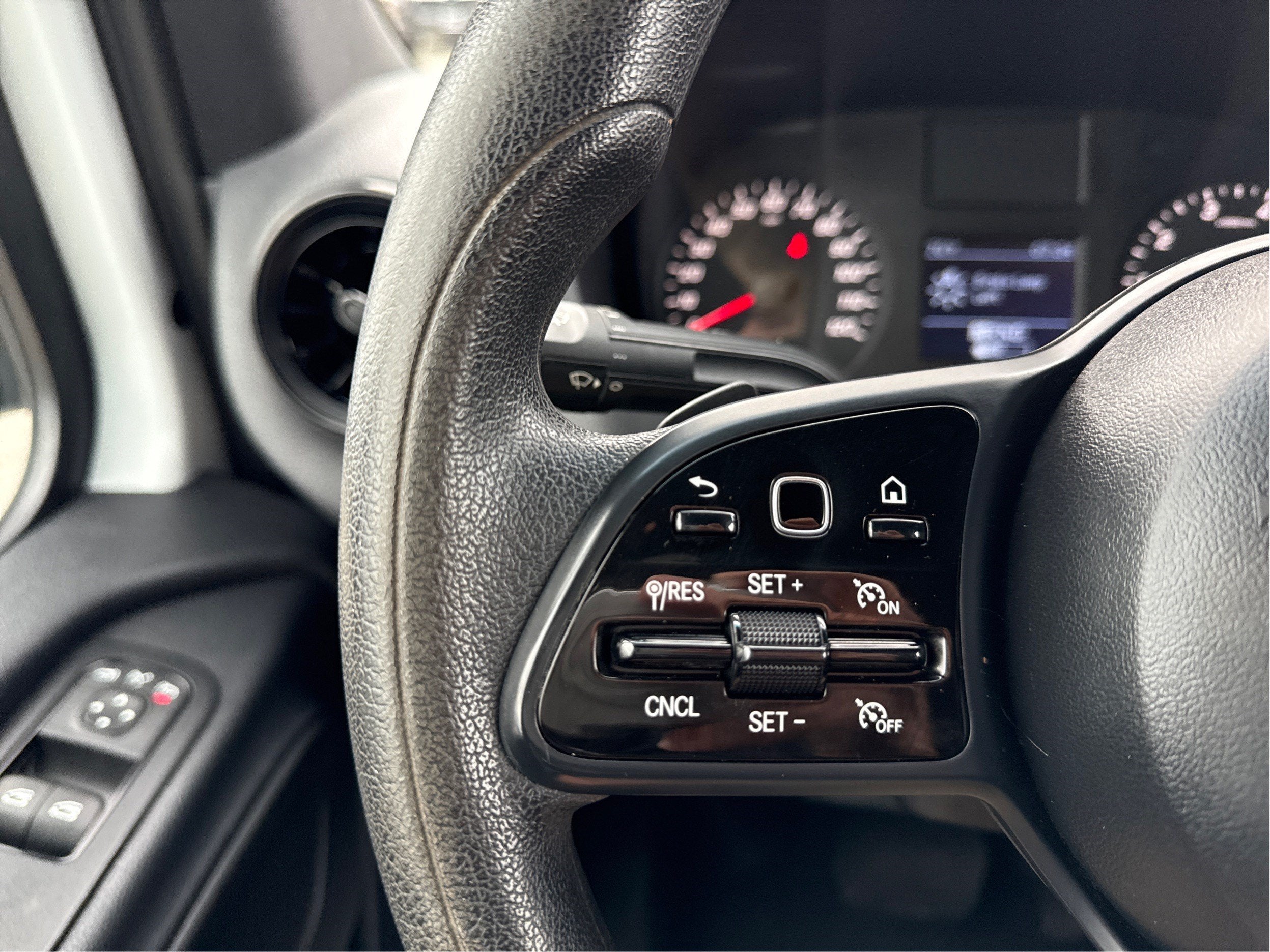 2019 Mercedes-Benz Sprinter 1500 Standard Roof I4