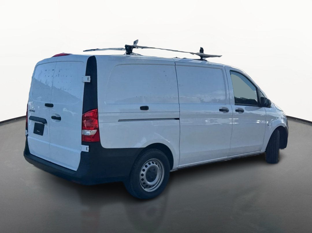2022 Mercedes-Benz Metris Base