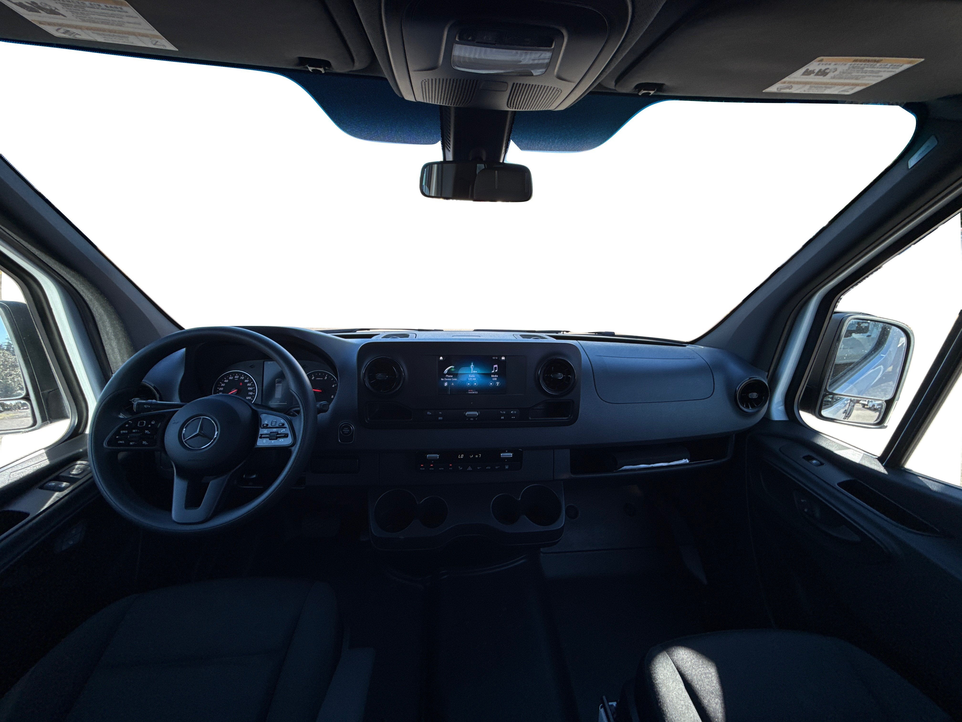 2024 Mercedes-Benz Sprinter Passenger Van 2500 STANDARD ROO