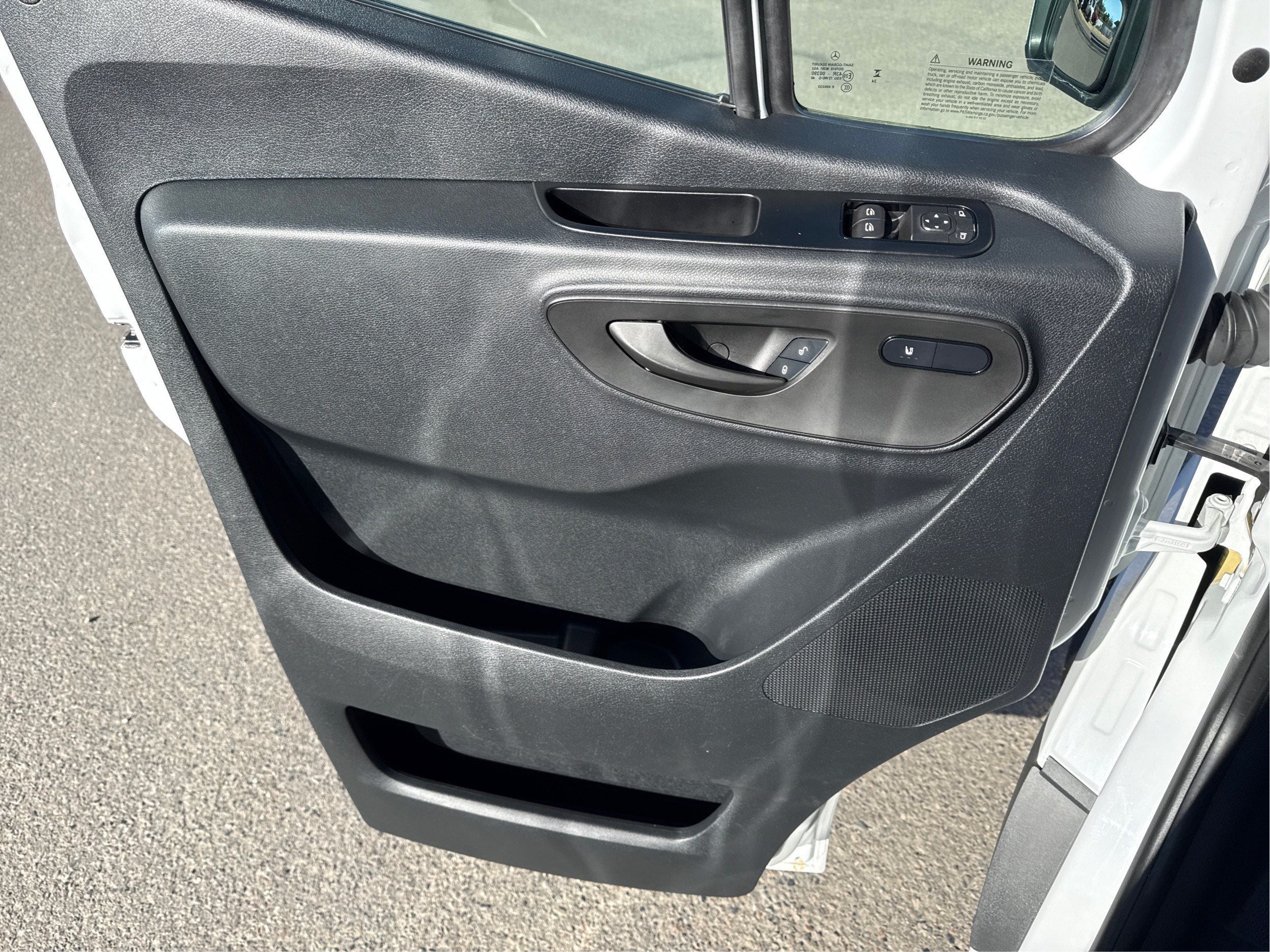 2024 Mercedes-Benz Sprinter Passenger Van 2500 STANDARD ROO