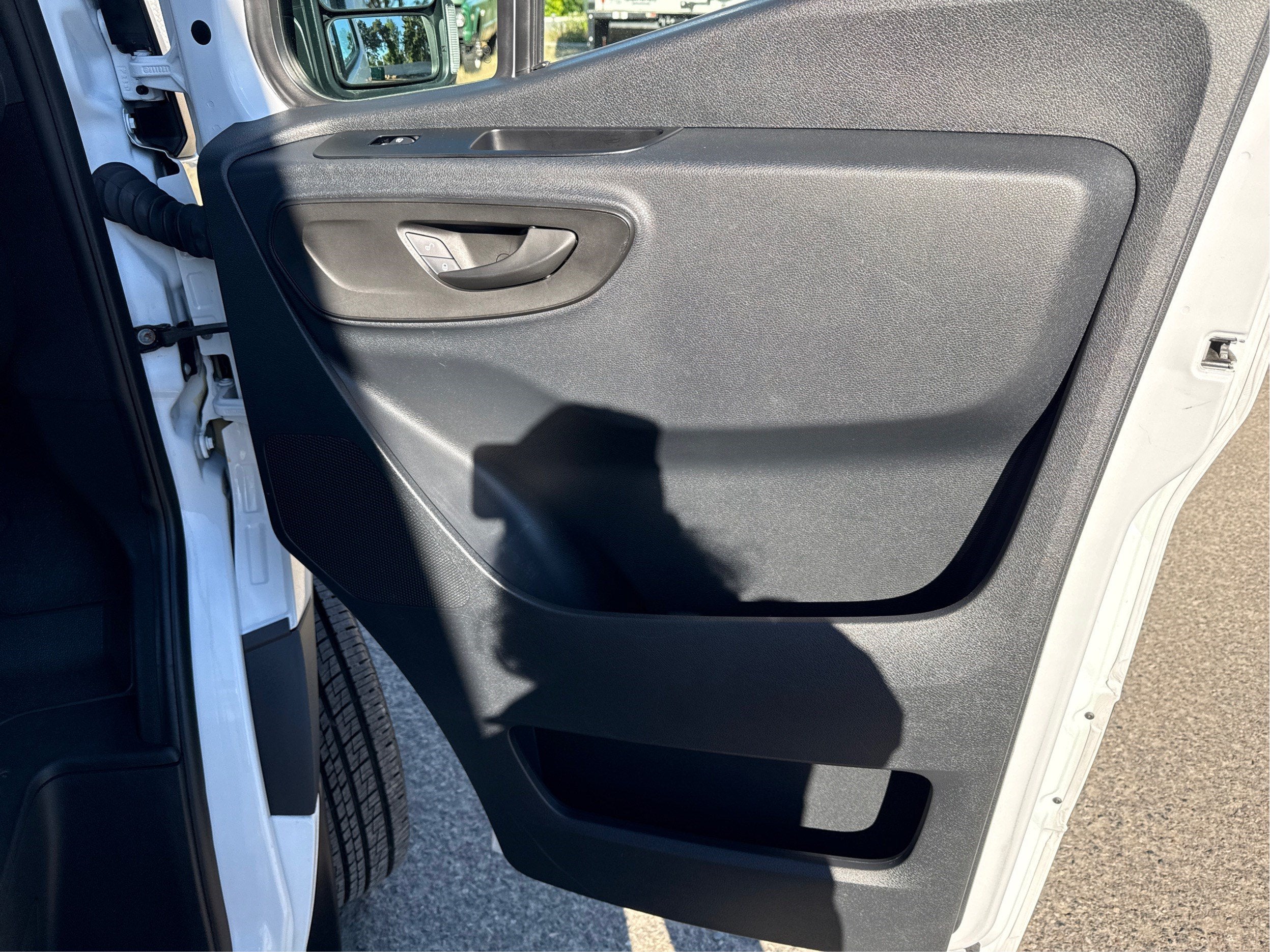 2024 Mercedes-Benz Sprinter Passenger Van 2500 STANDARD ROO
