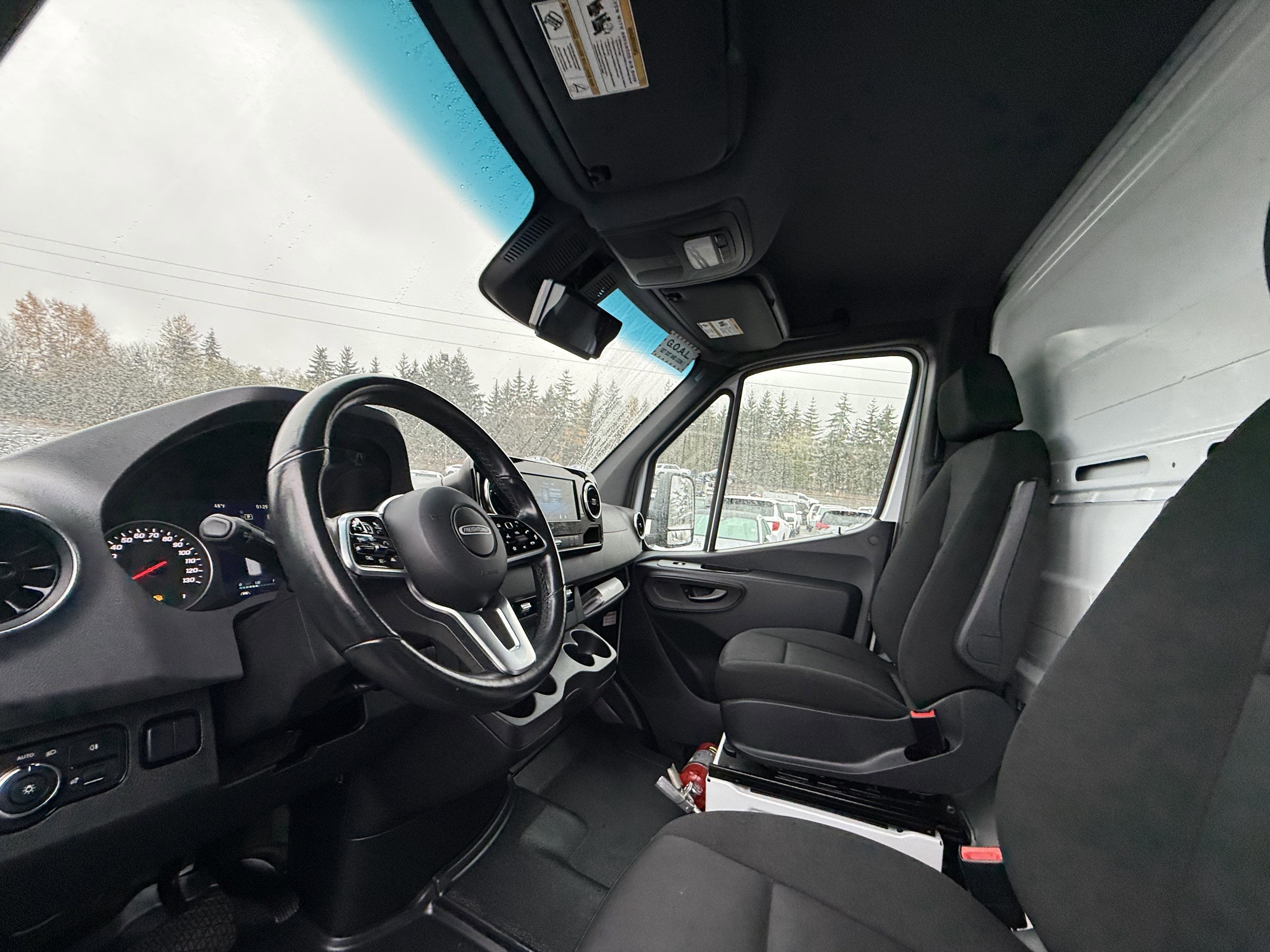 2021 Freightliner Sprinter Cab Chassis Base