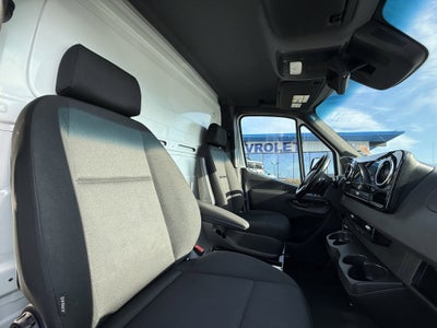 2021 Freightliner Sprinter Cab Chassis Base