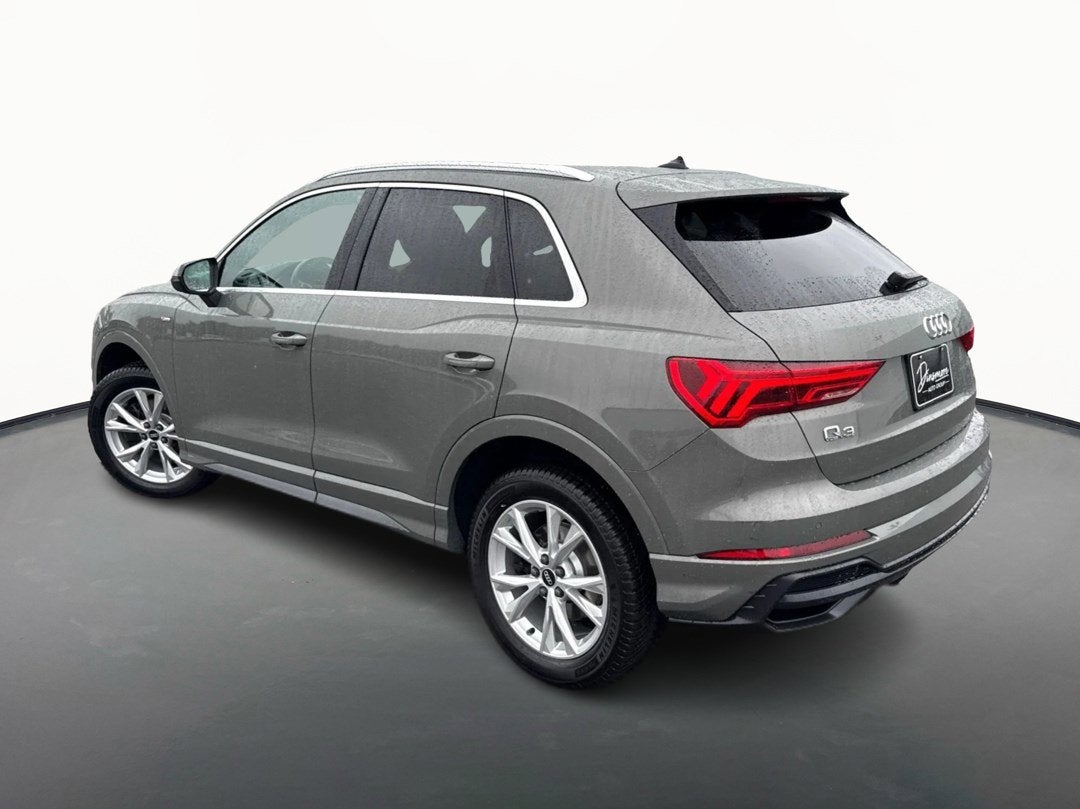 2022 Audi Q3 Premium Plus 45 TFSI S line quattro Tiptronic