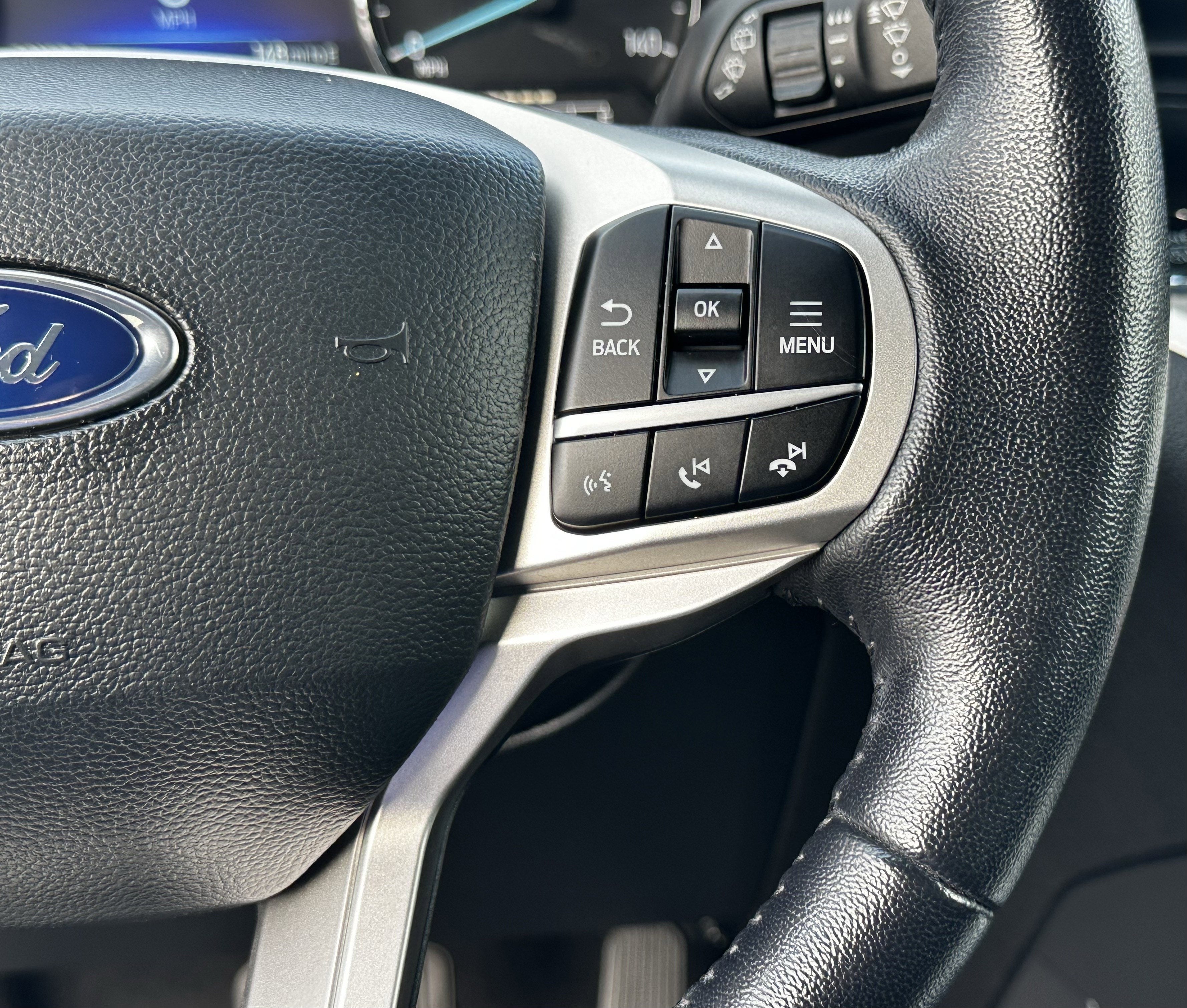 2022 Ford Explorer XLT 4WD