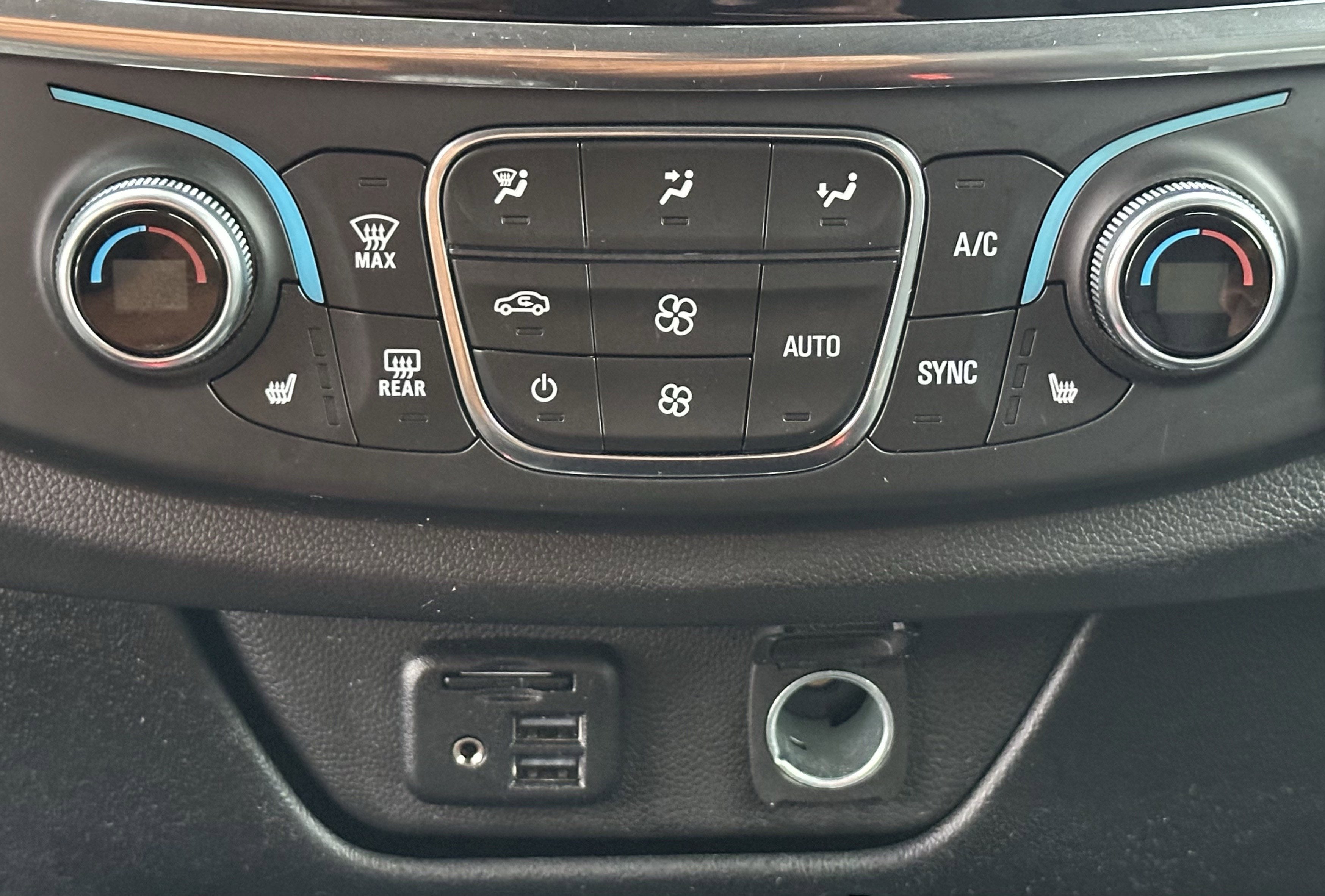 2021 Chevrolet Traverse RS