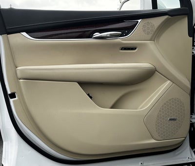 2017 Cadillac XT5 Luxury FWD