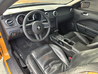 2007 Ford Mustang Deluxe