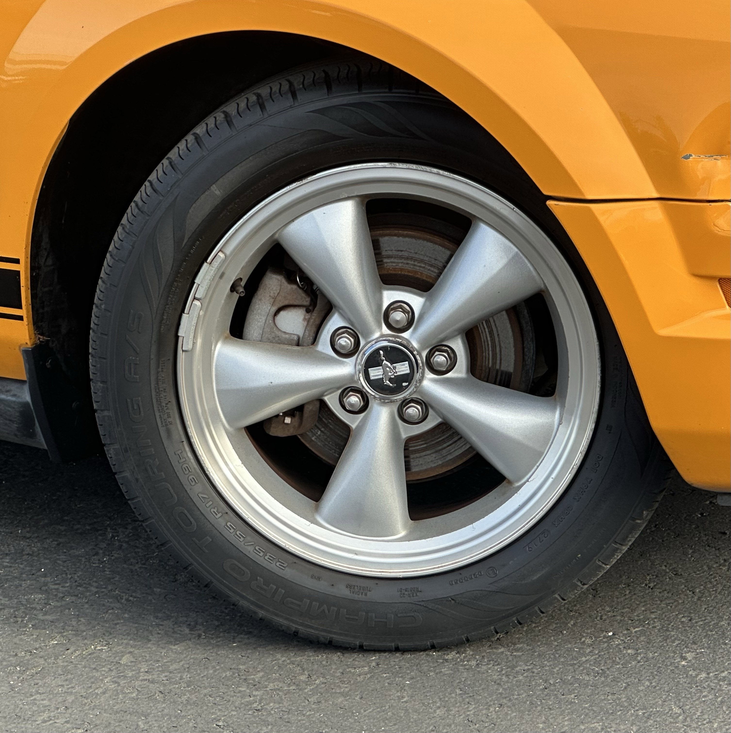 2007 Ford Mustang Deluxe