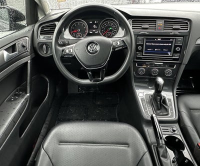 2021 Volkswagen Golf TSI