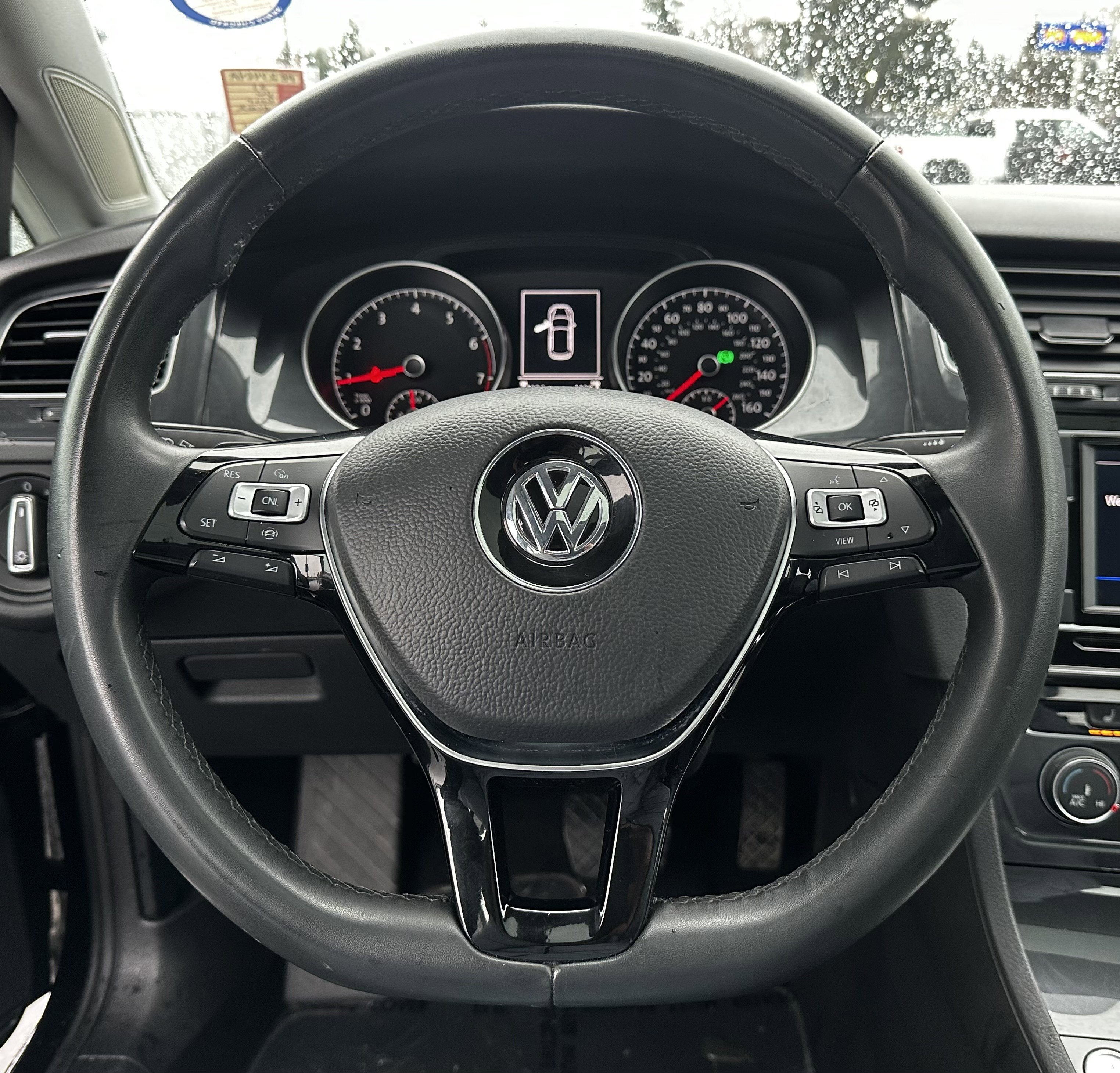 2021 Volkswagen Golf TSI