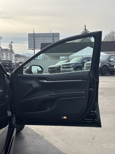 2018 Toyota Camry Hybrid SE