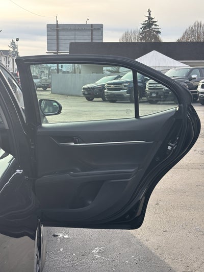 2018 Toyota Camry Hybrid SE