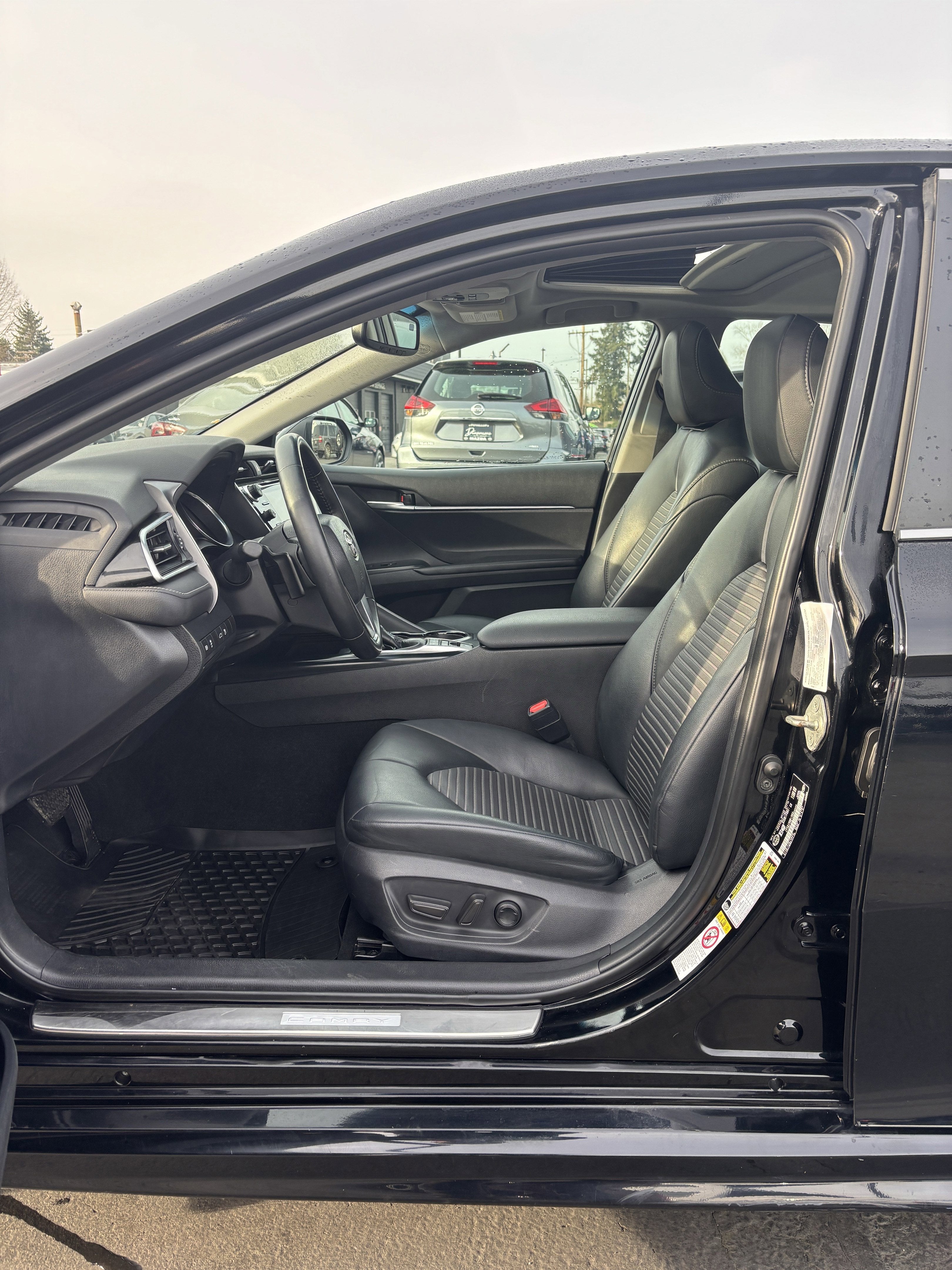 2018 Toyota Camry Hybrid SE