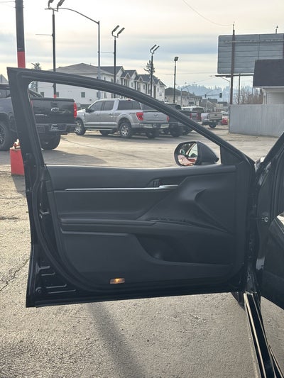 2018 Toyota Camry Hybrid SE