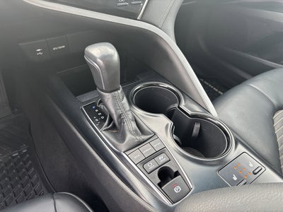 2018 Toyota Camry Hybrid SE