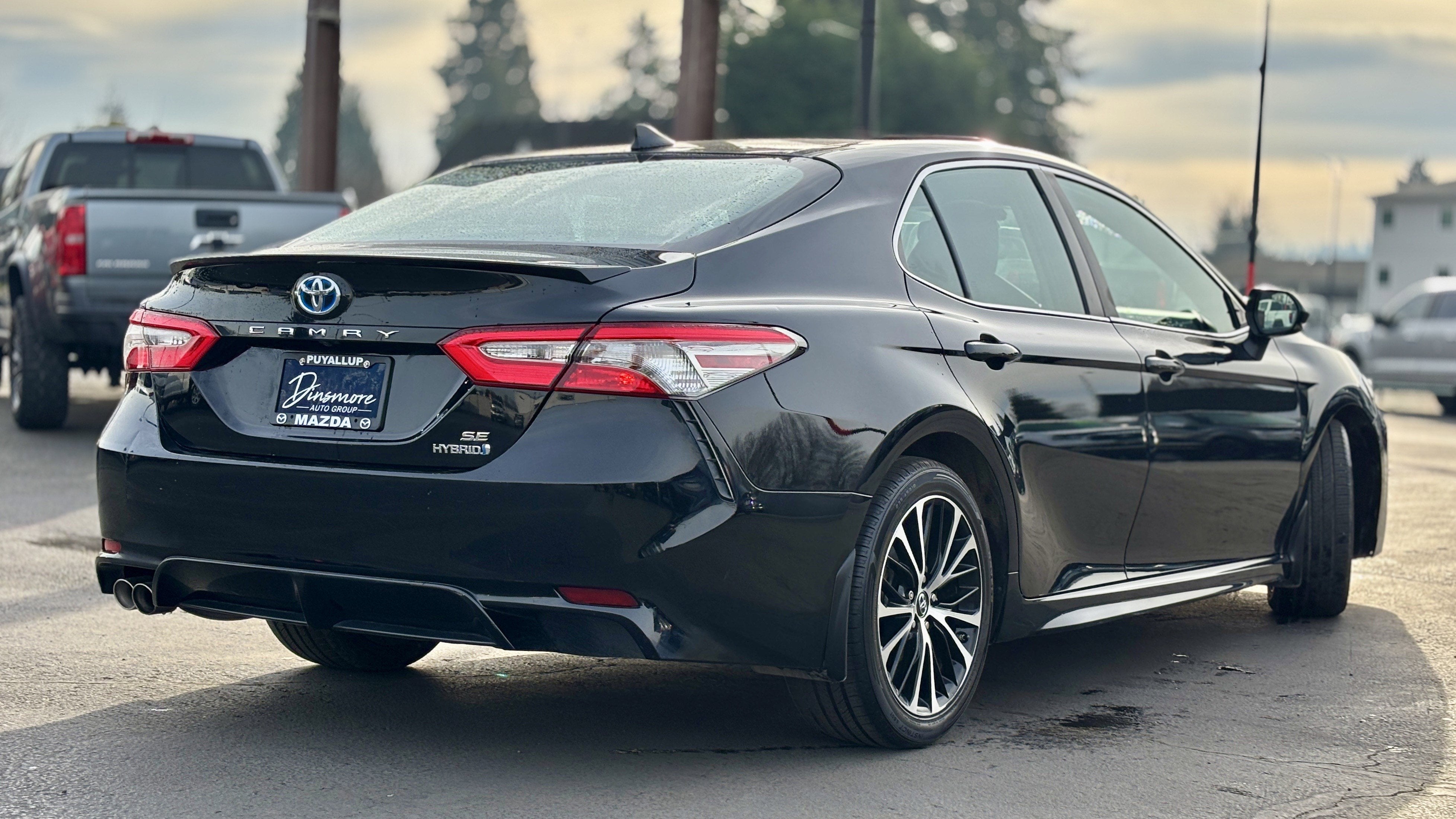 2018 Toyota Camry Hybrid SE