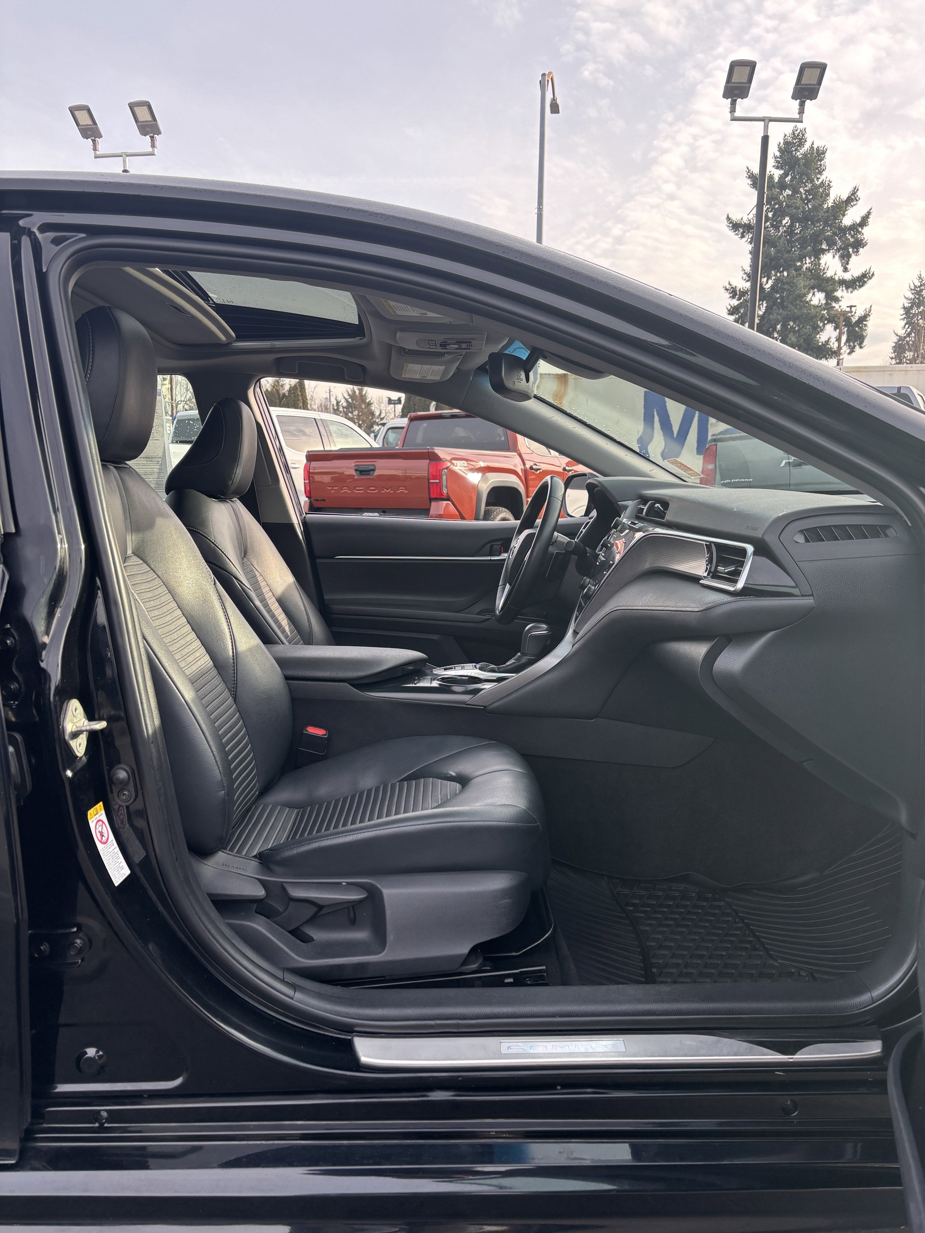 2018 Toyota Camry Hybrid SE