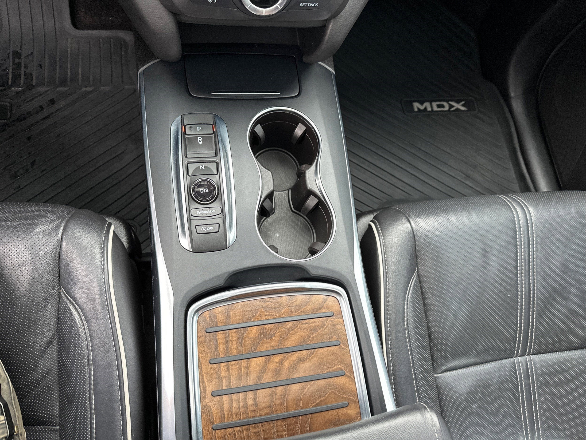 2017 Acura MDX w/Advance Pkg