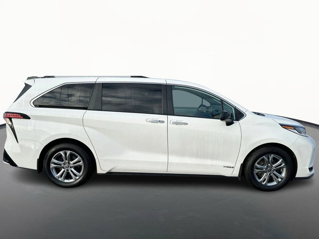 2021 Toyota Sienna XSE