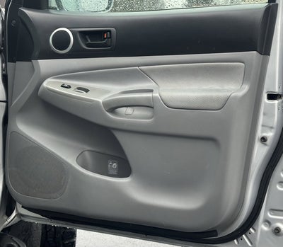 2011 Toyota Tacoma 4WD Double V6 MT (Natl)