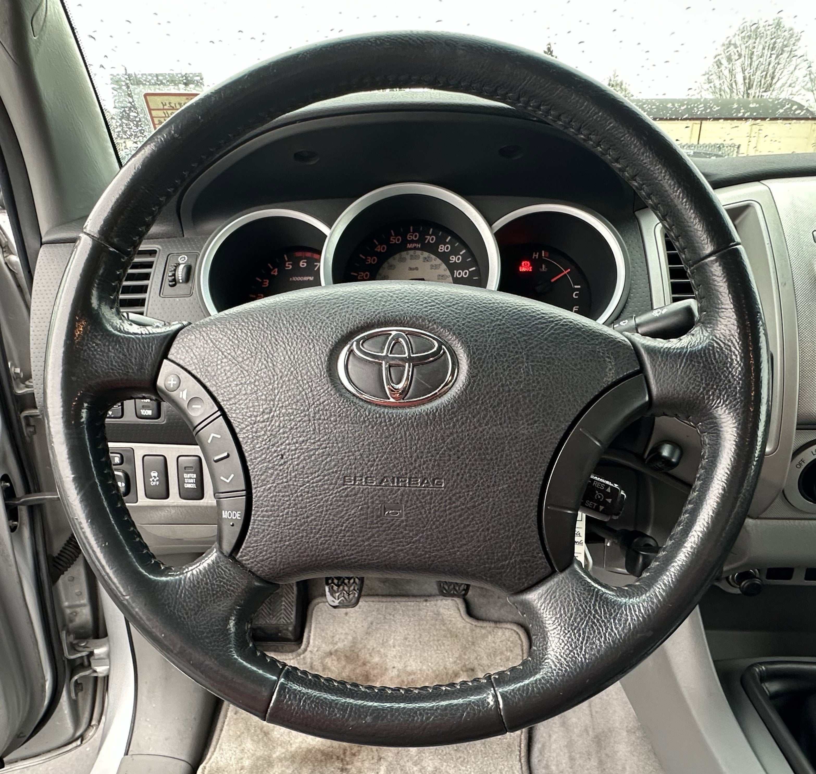 2011 Toyota Tacoma 4WD Double V6 MT (Natl)