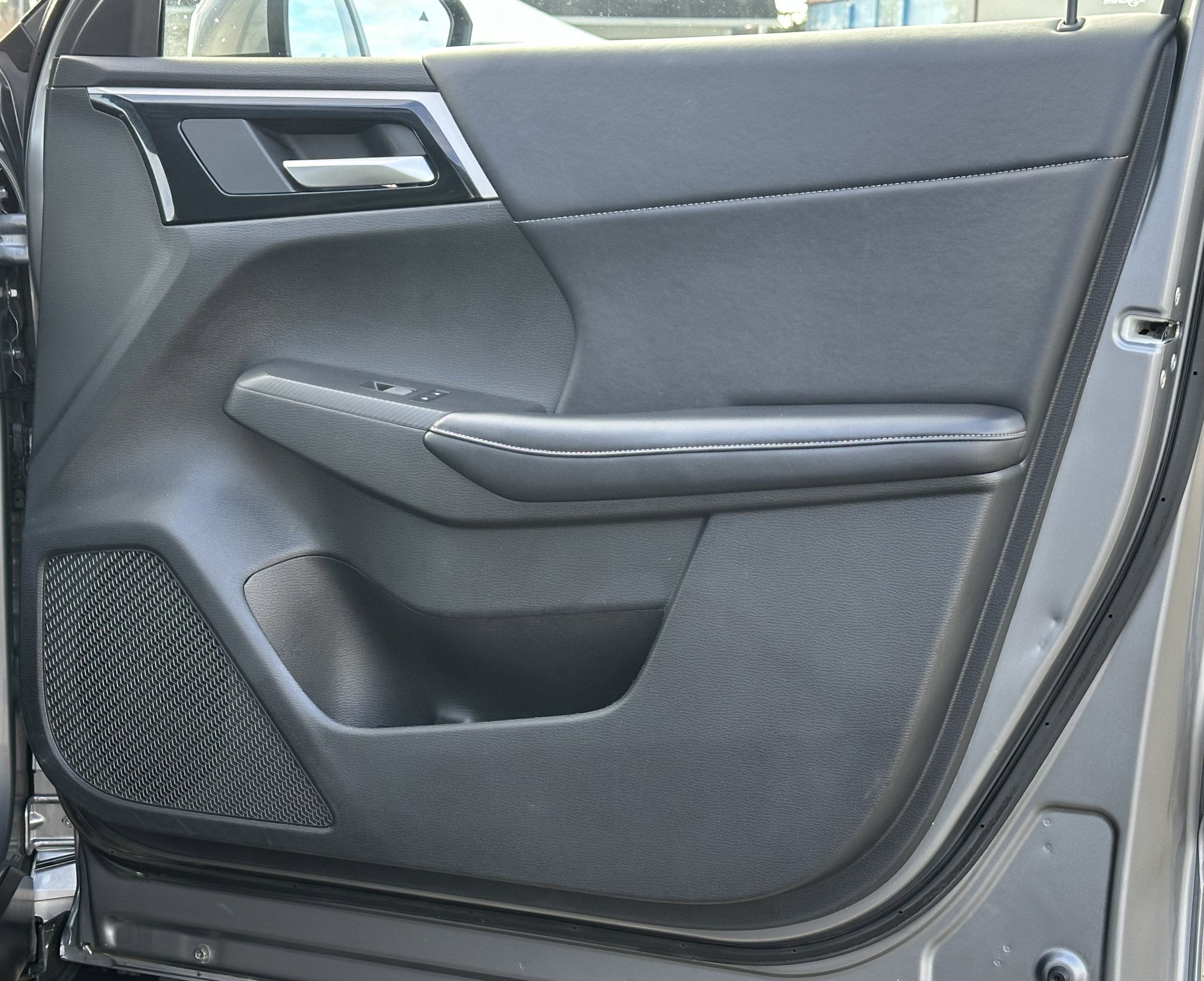 2024 Mitsubishi Outlander SE Black Edition