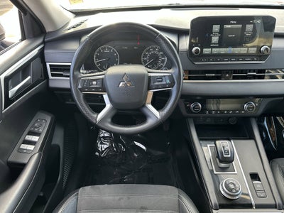 2024 Mitsubishi Outlander SE Black Edition