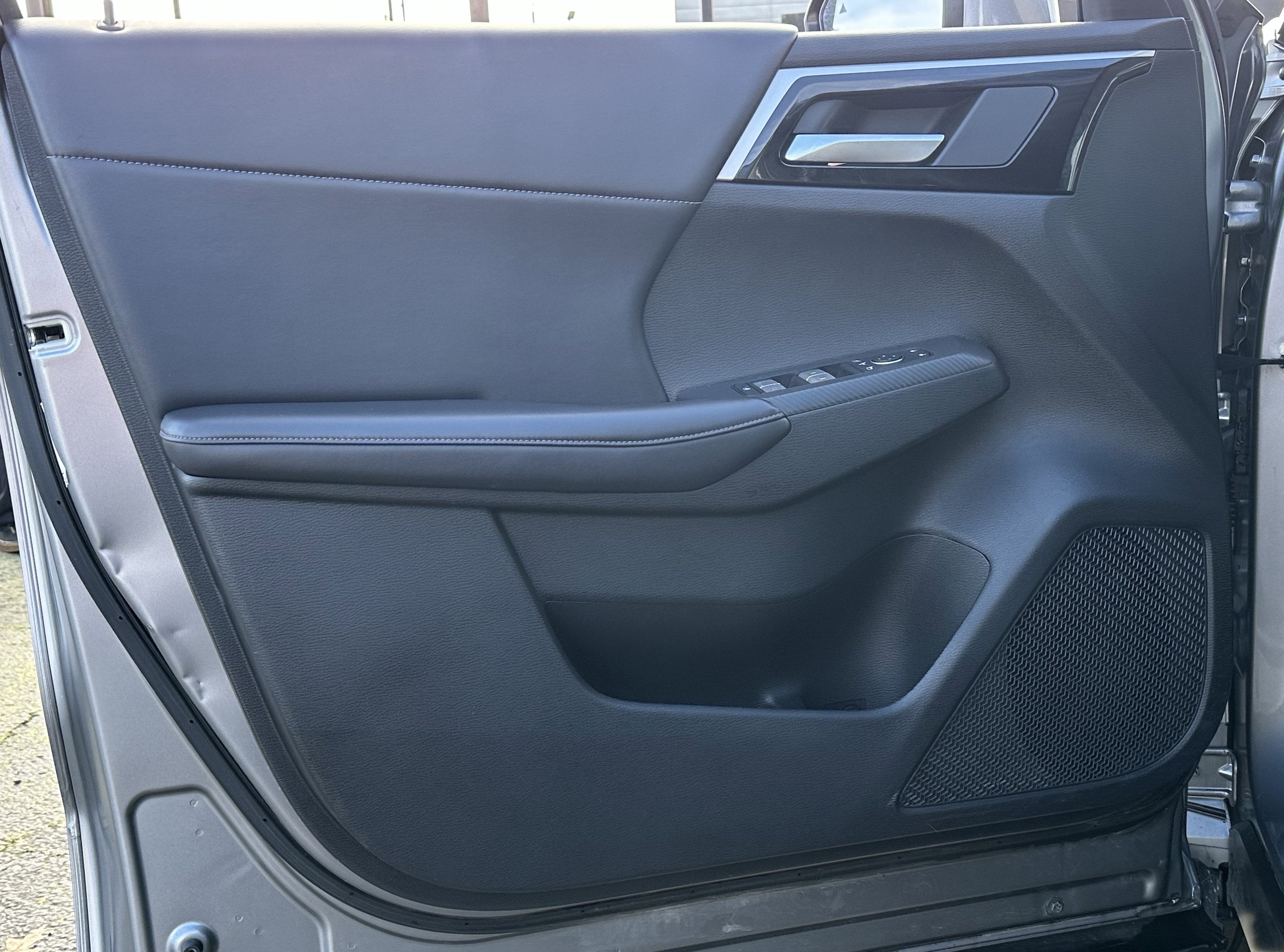 2024 Mitsubishi Outlander SE Black Edition