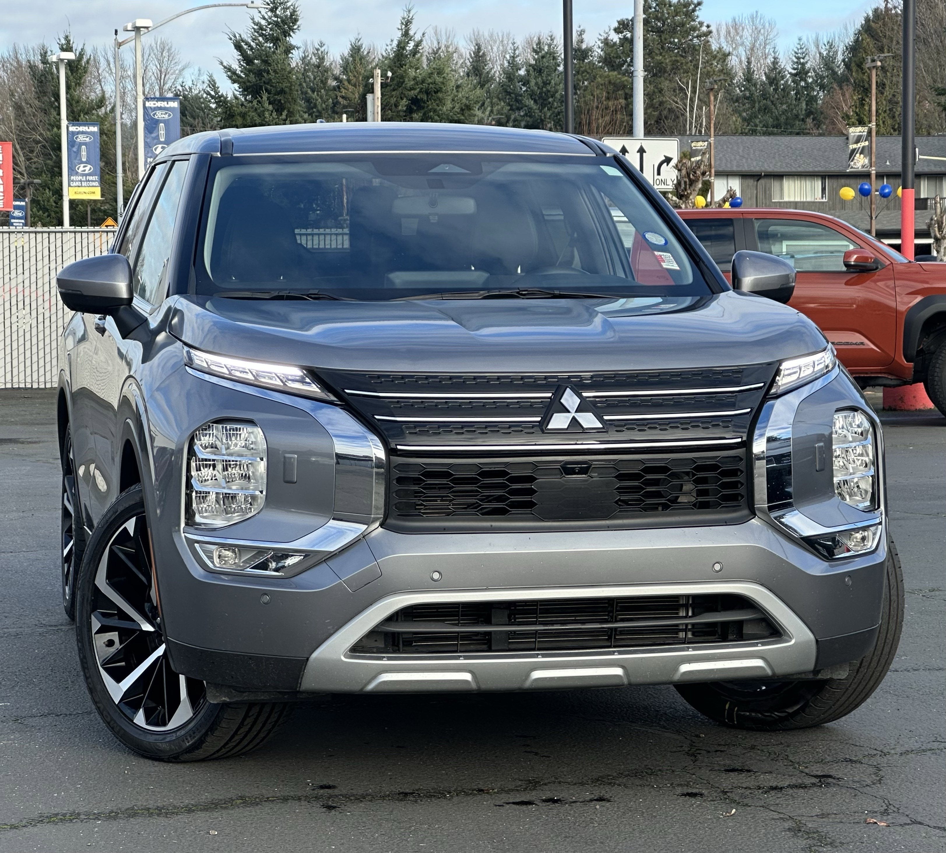 2024 Mitsubishi Outlander SE Black Edition