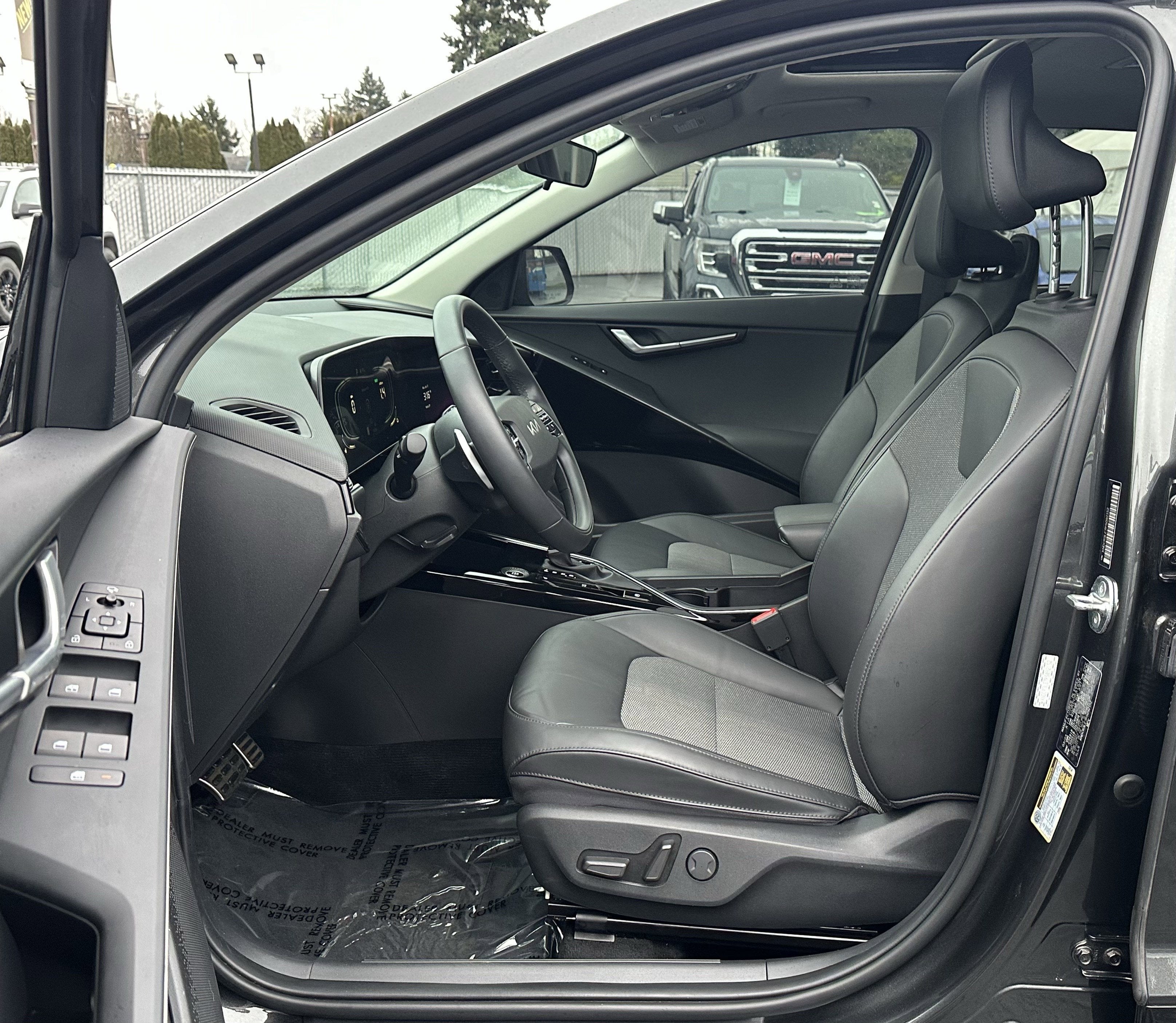 2023 Kia Niro EX Touring