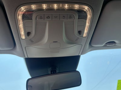 2018 Mercedes-Benz Metris Passenger Van Standard Roof 126
