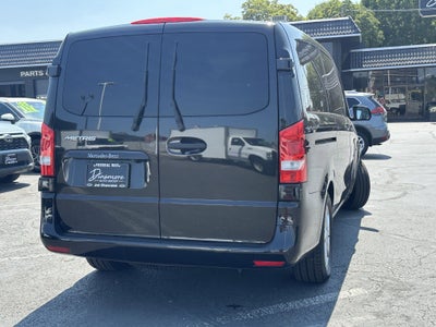 2018 Mercedes-Benz Metris Passenger Van Standard Roof 126