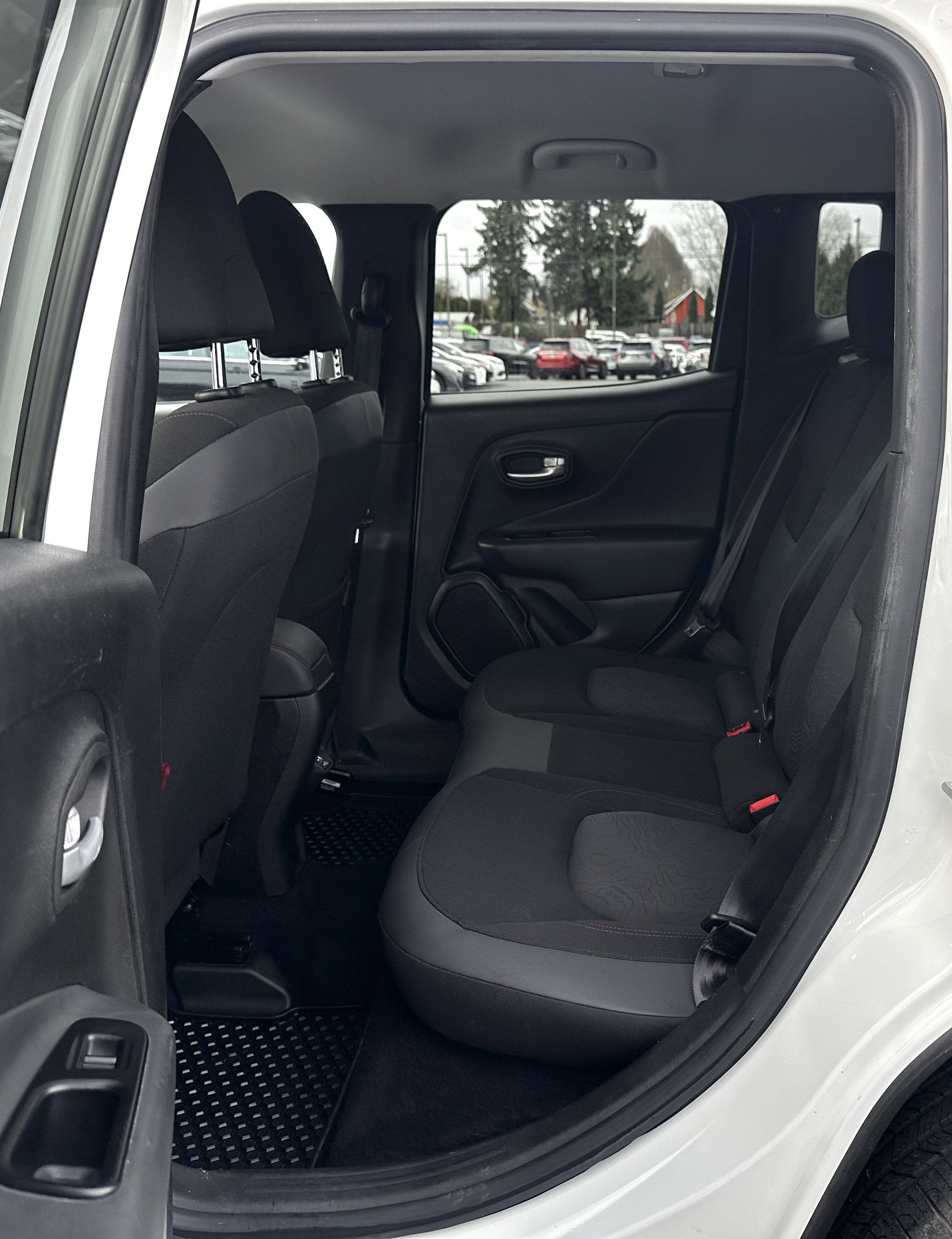 2023 Jeep Renegade Trailhawk 4WD