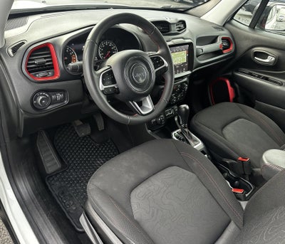 2023 Jeep Renegade Trailhawk 4WD