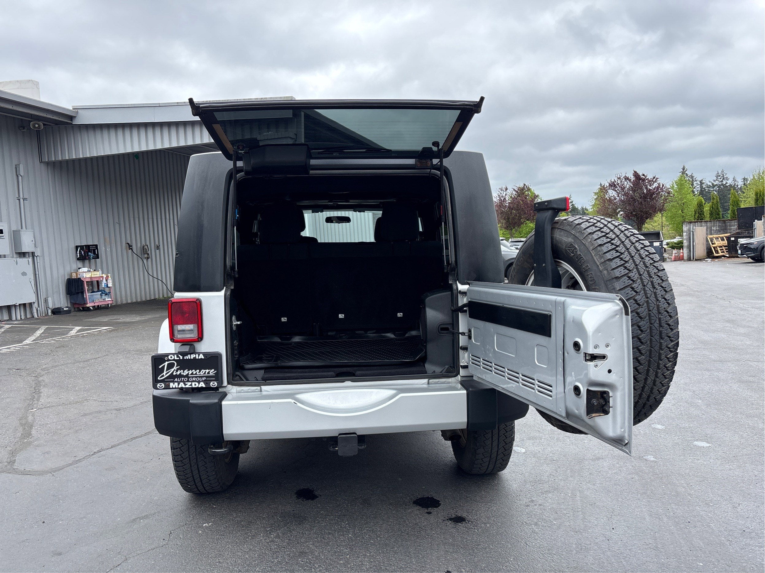 2012 Jeep Wrangler Unlimited Sahara