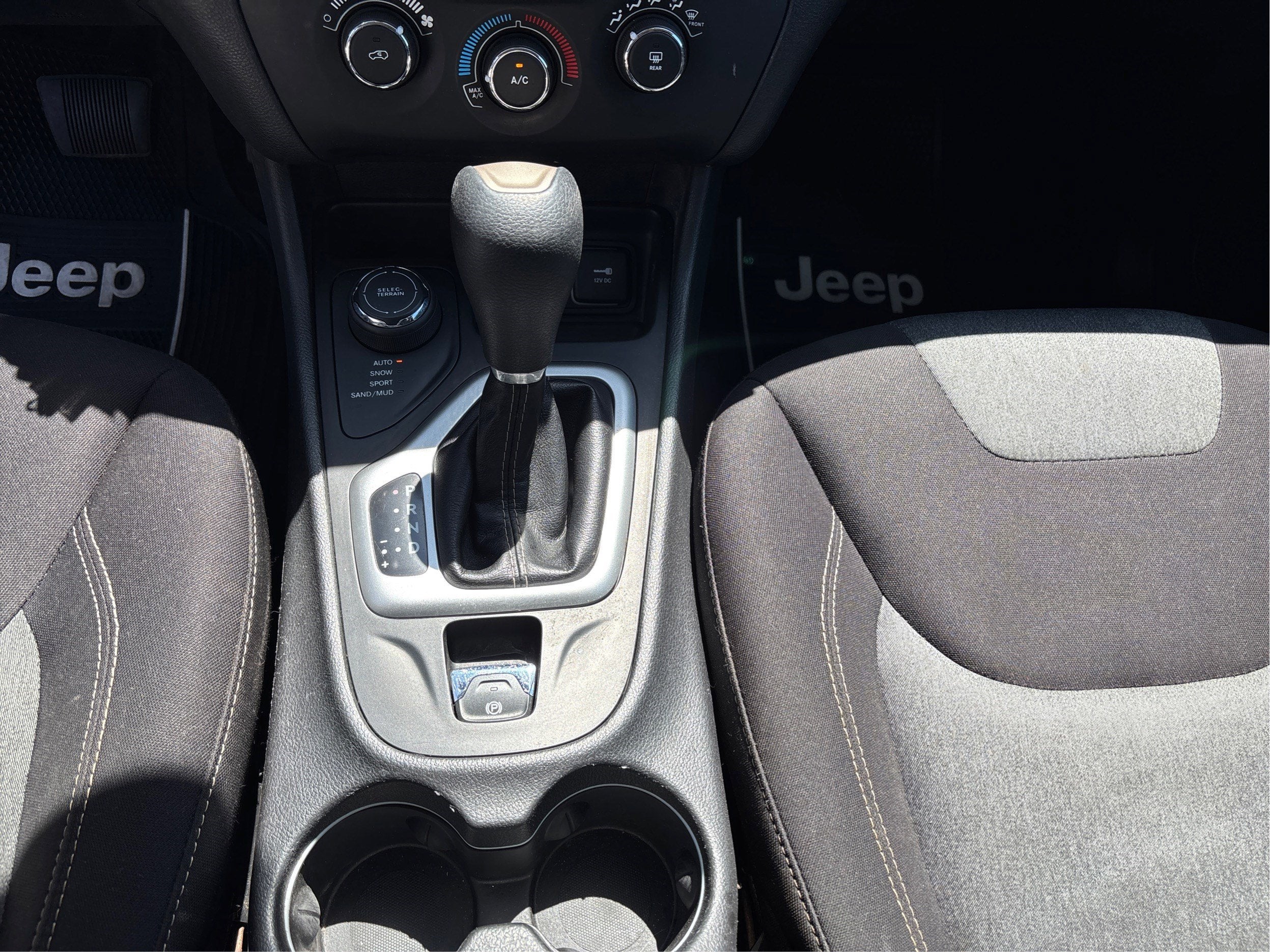 2016 Jeep Cherokee Sport 4WD