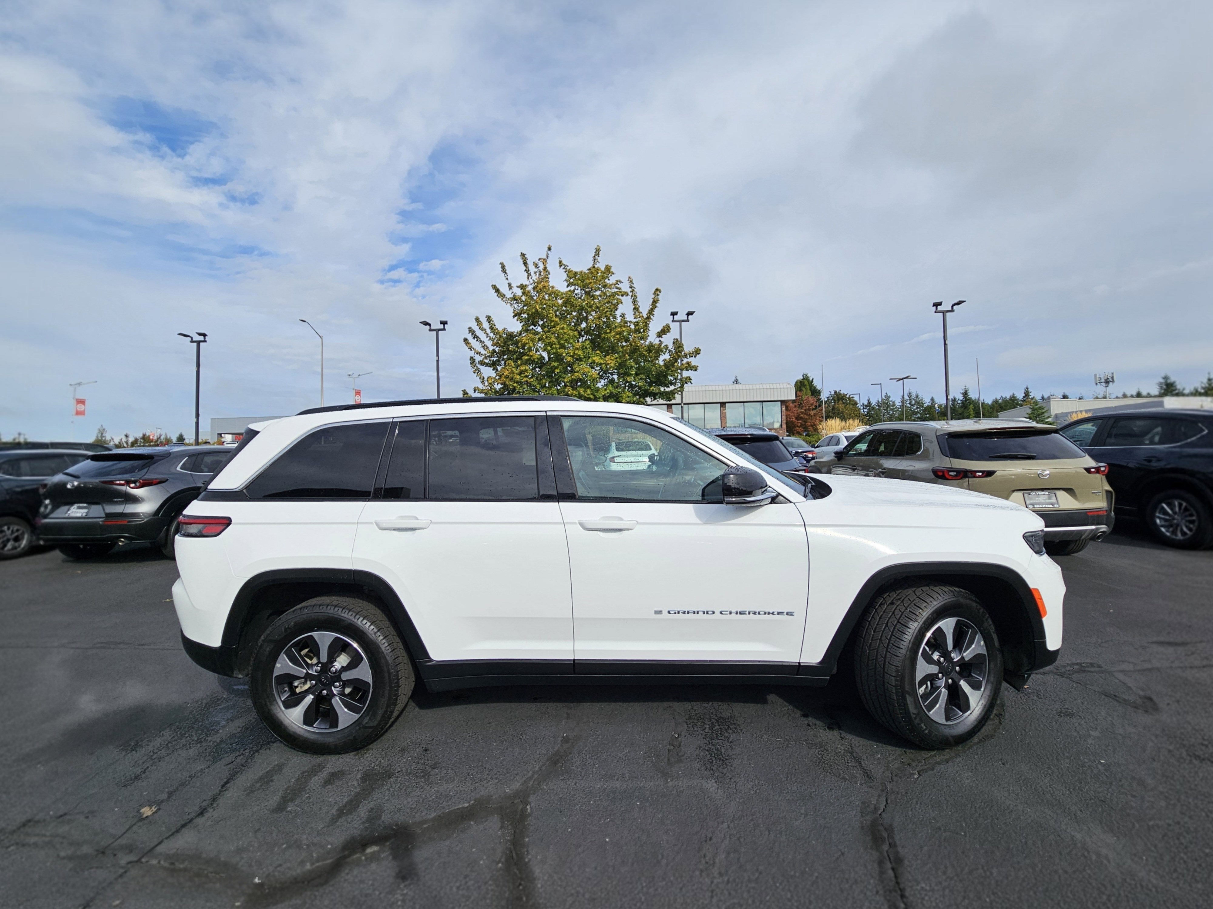 2024 Jeep Grand Cherokee 4xe 4WD