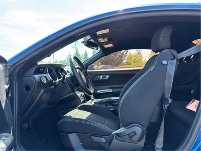 2017 Ford Mustang V6