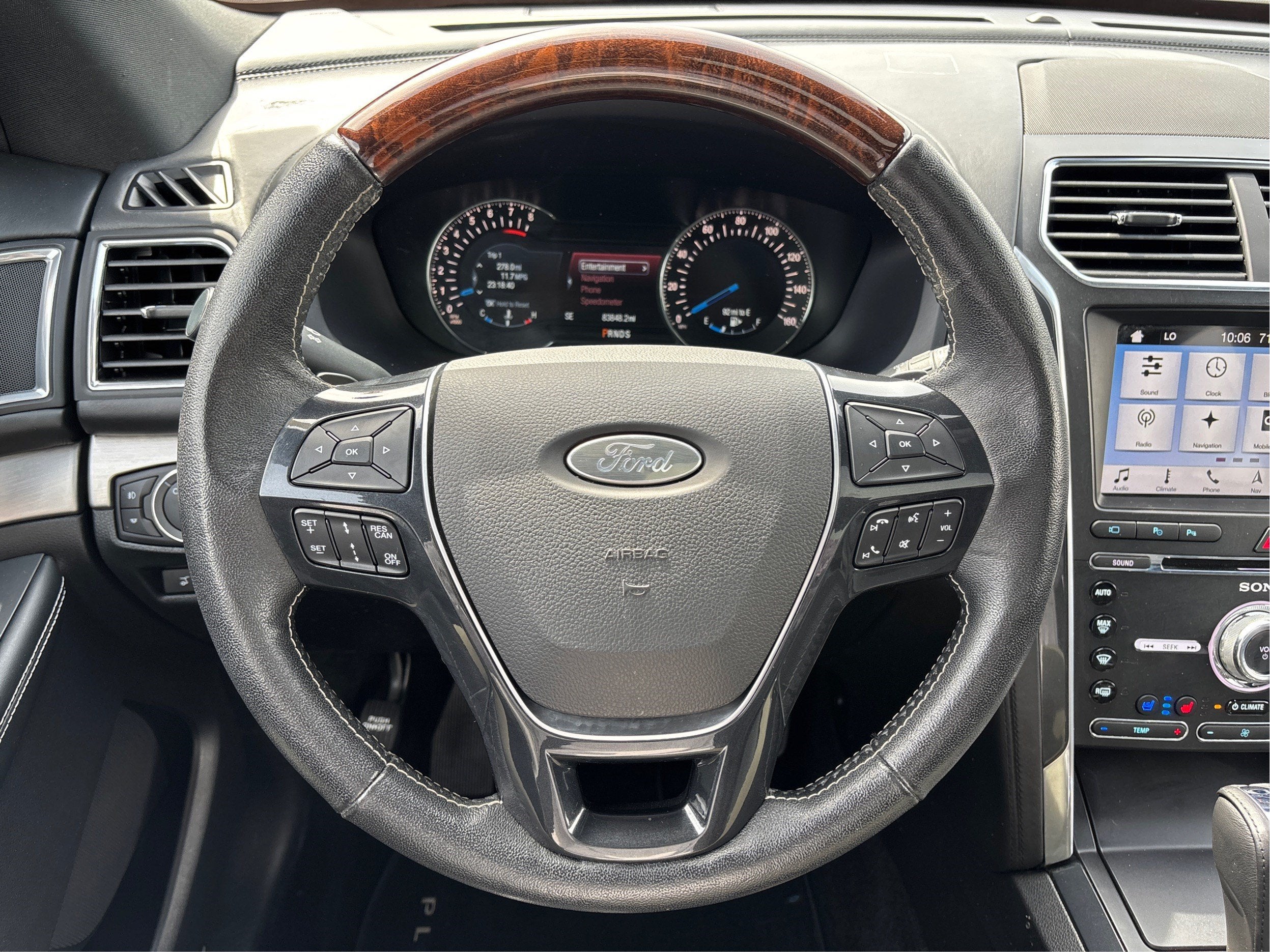 2017 Ford Explorer Platinum 4WD