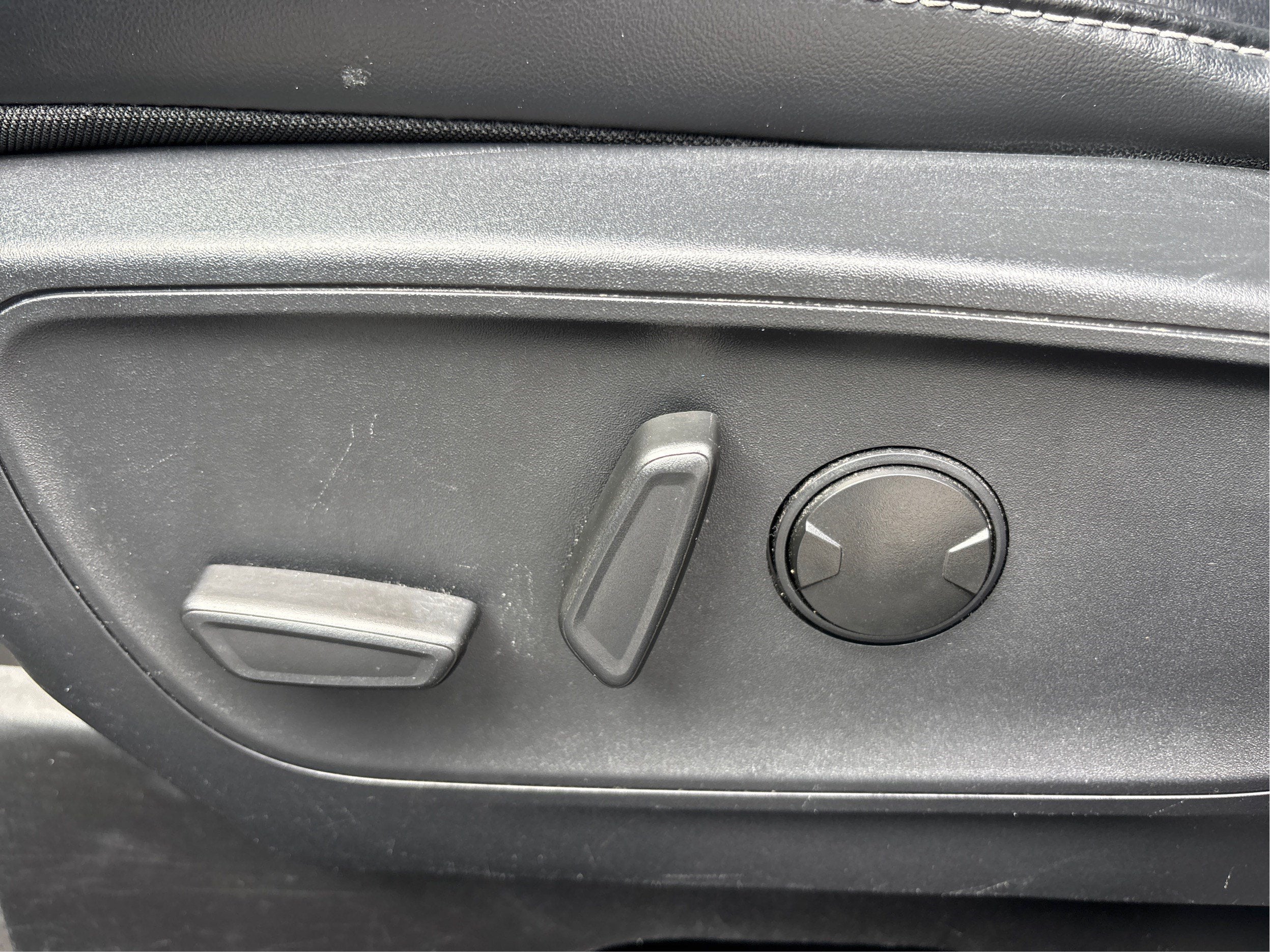 2024 Ford Escape Platinum AWD