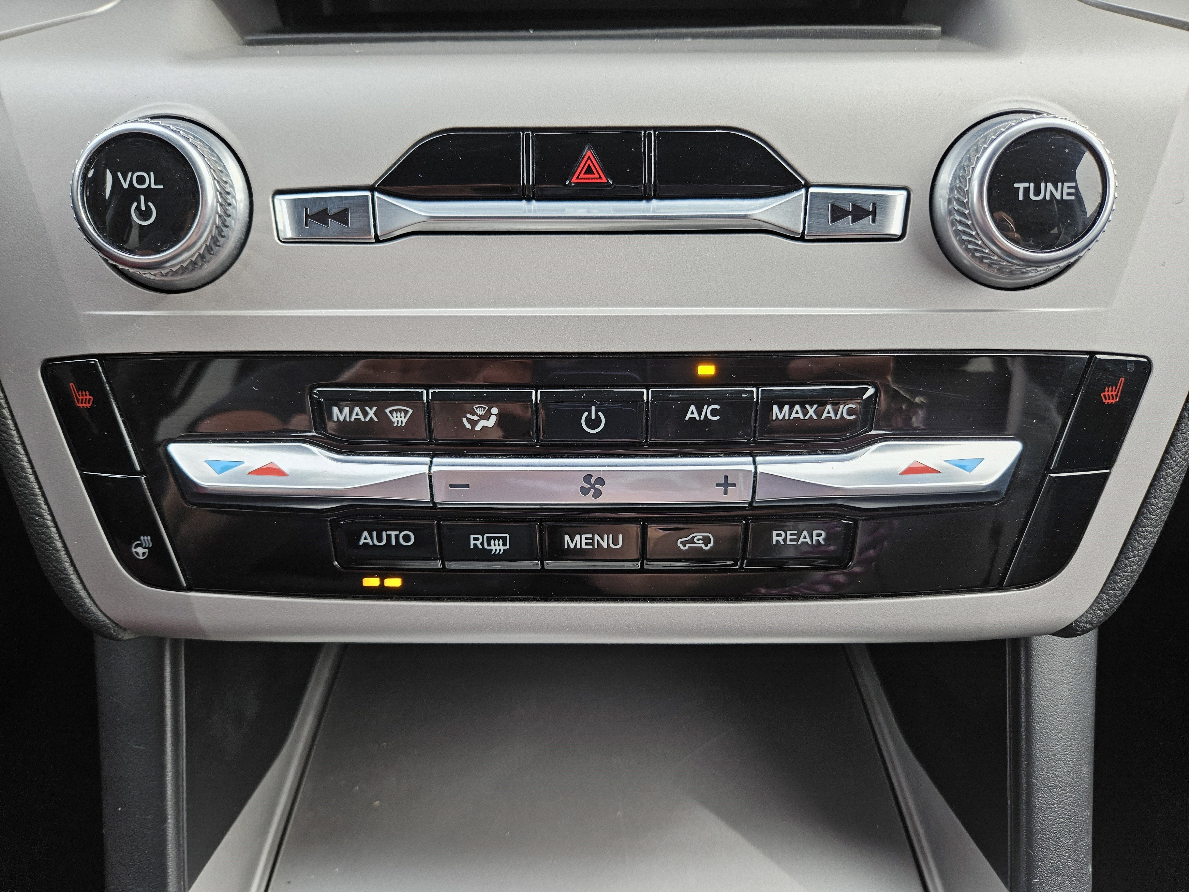 2024 Ford Explorer XLT 4WD