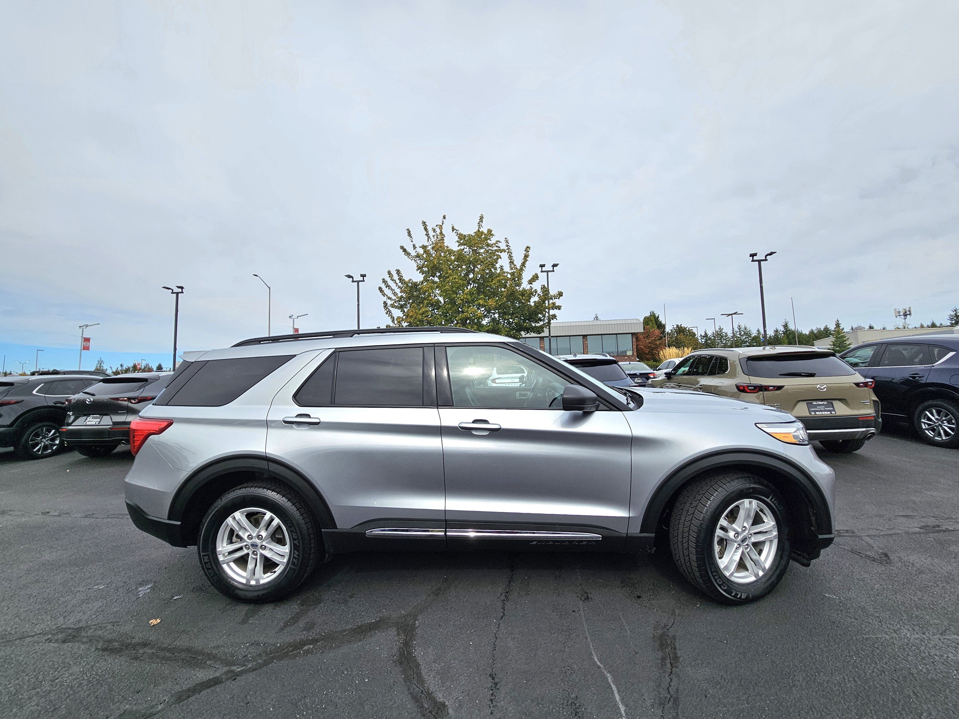 2024 Ford Explorer XLT 4WD