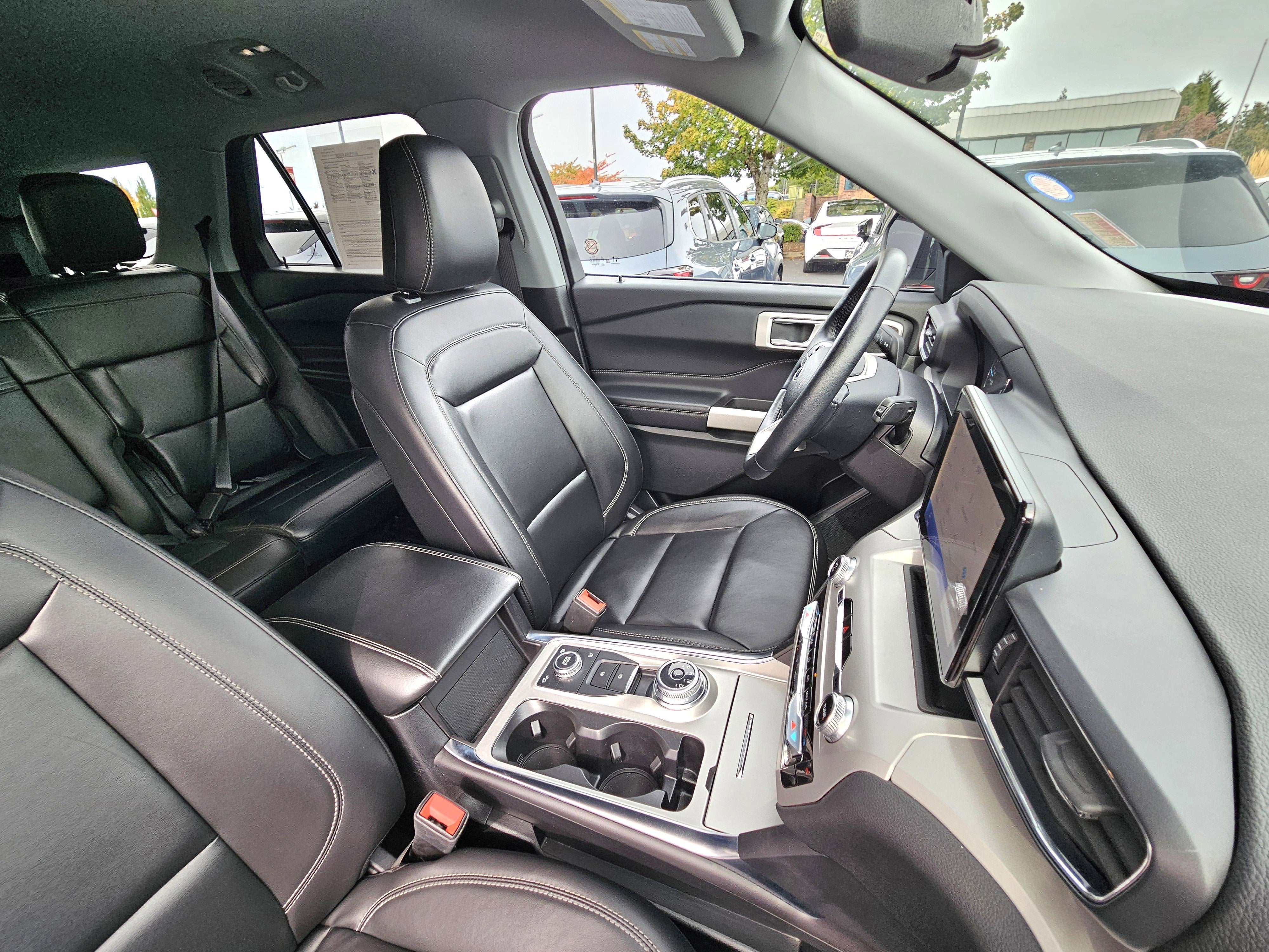 2024 Ford Explorer XLT 4WD