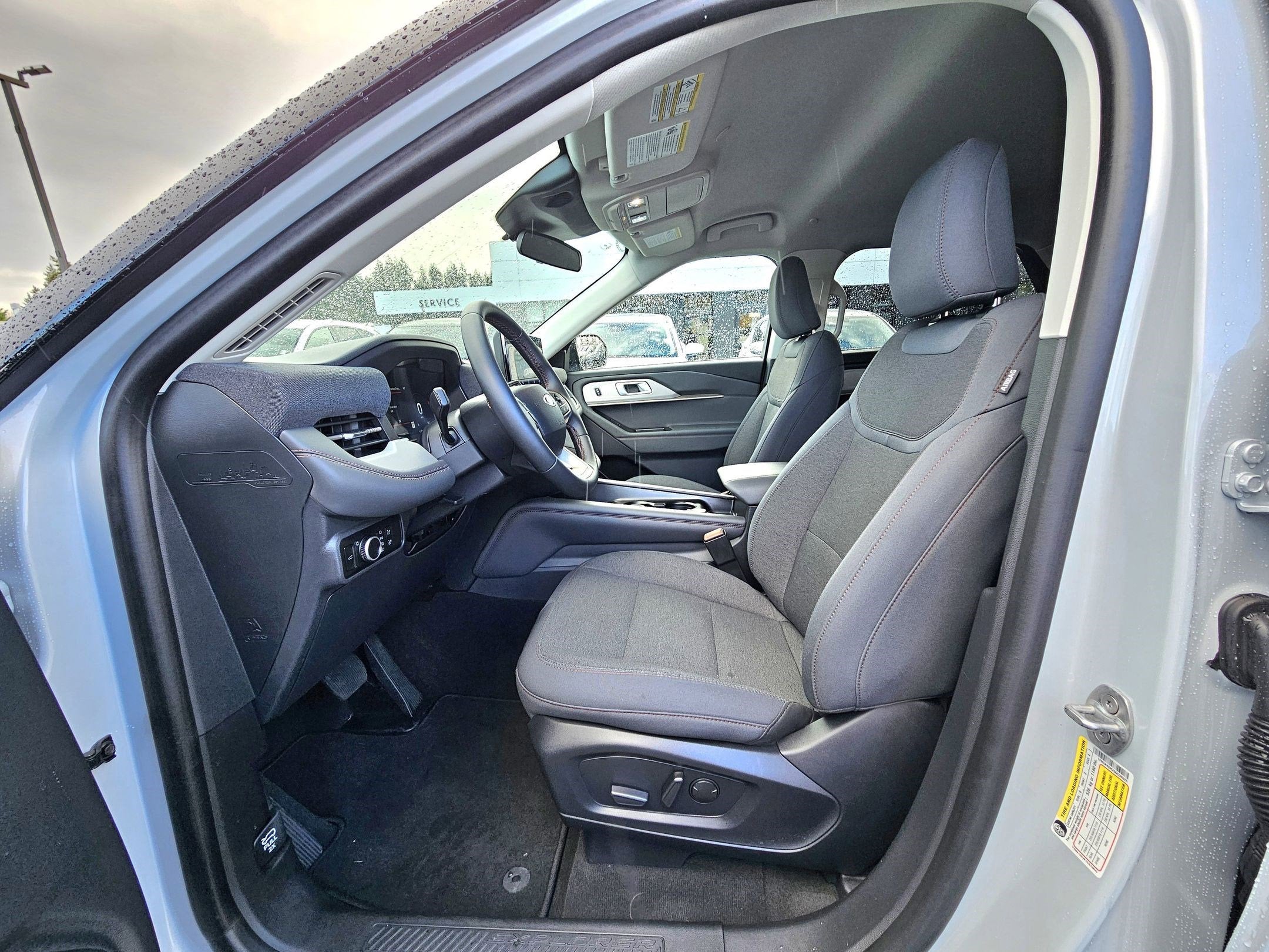 2025 Ford Explorer Active 4WD